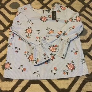 🍀 alexander & jordan Women’s bell sleeves top 1X